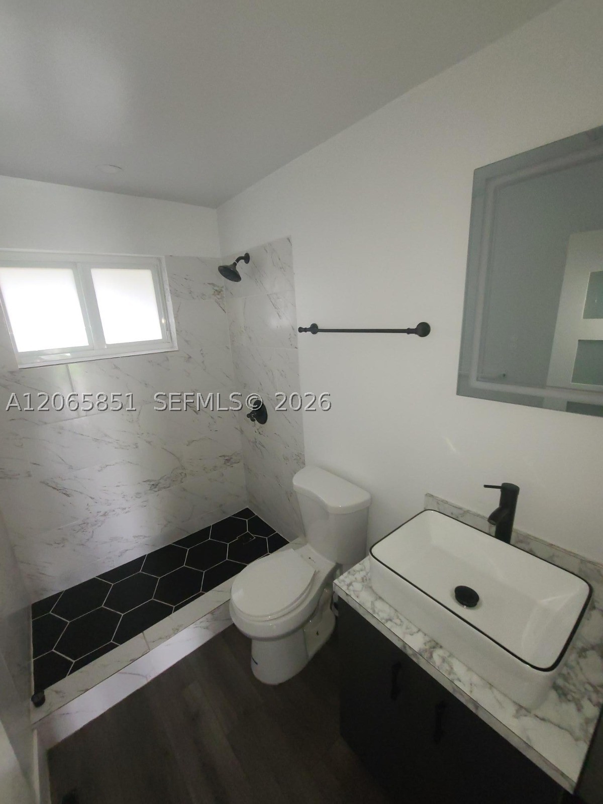 1864 Nw 28th St 3 Property Photo 13
