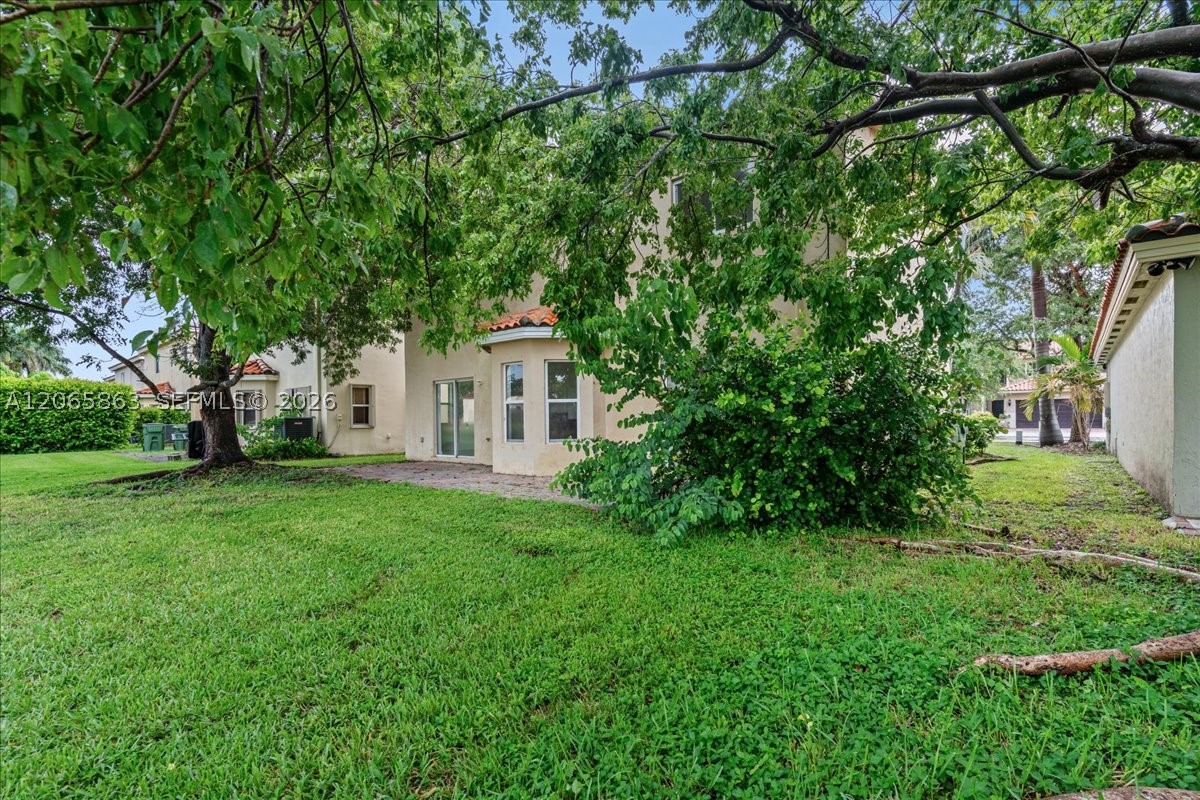 1720 Ne 35 Avenue Property Photo 4