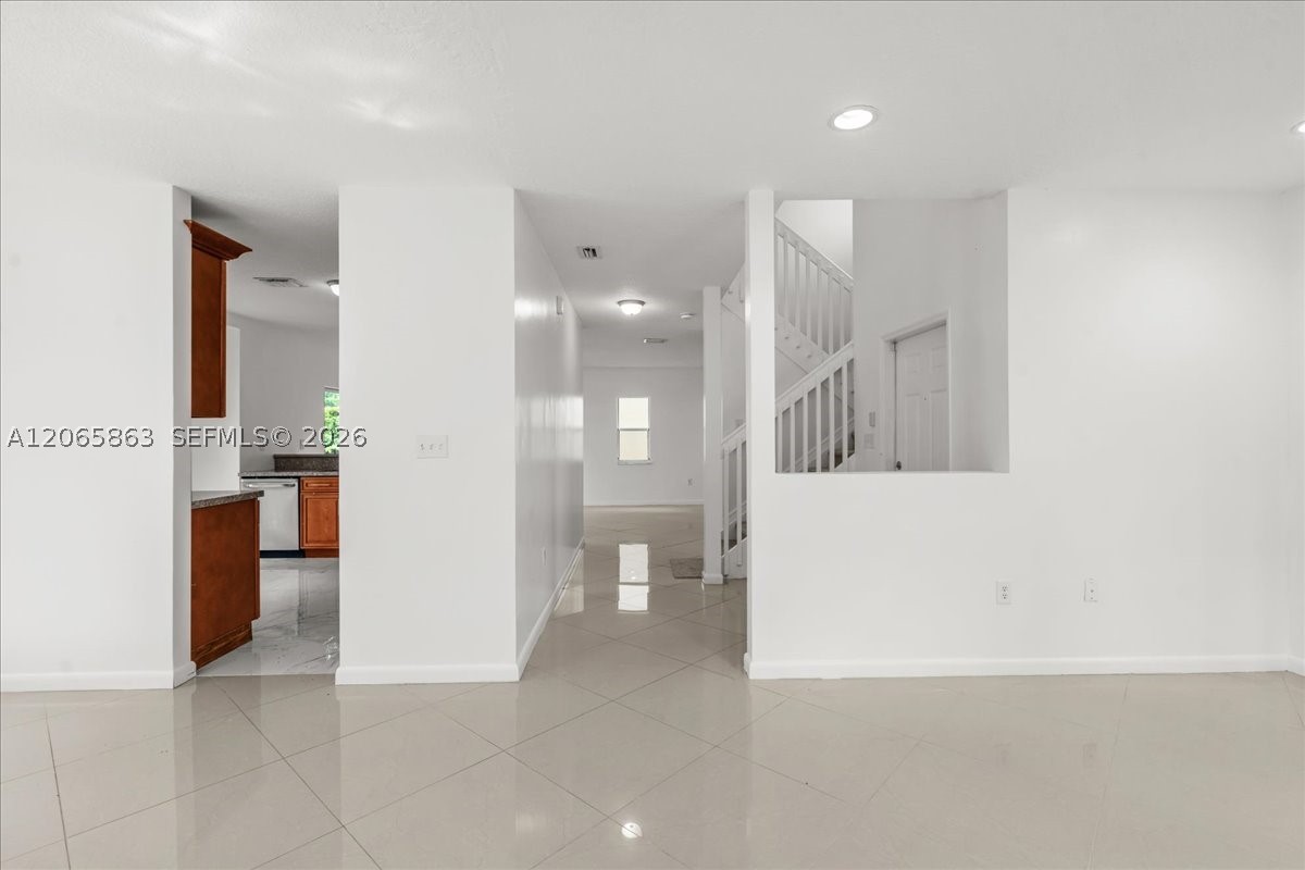 1720 Ne 35 Avenue Property Photo 17