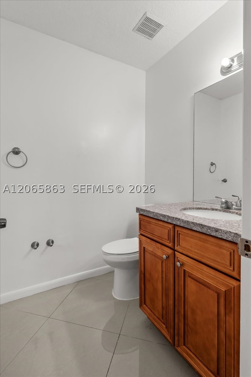 1720 Ne 35 Avenue Property Photo 28