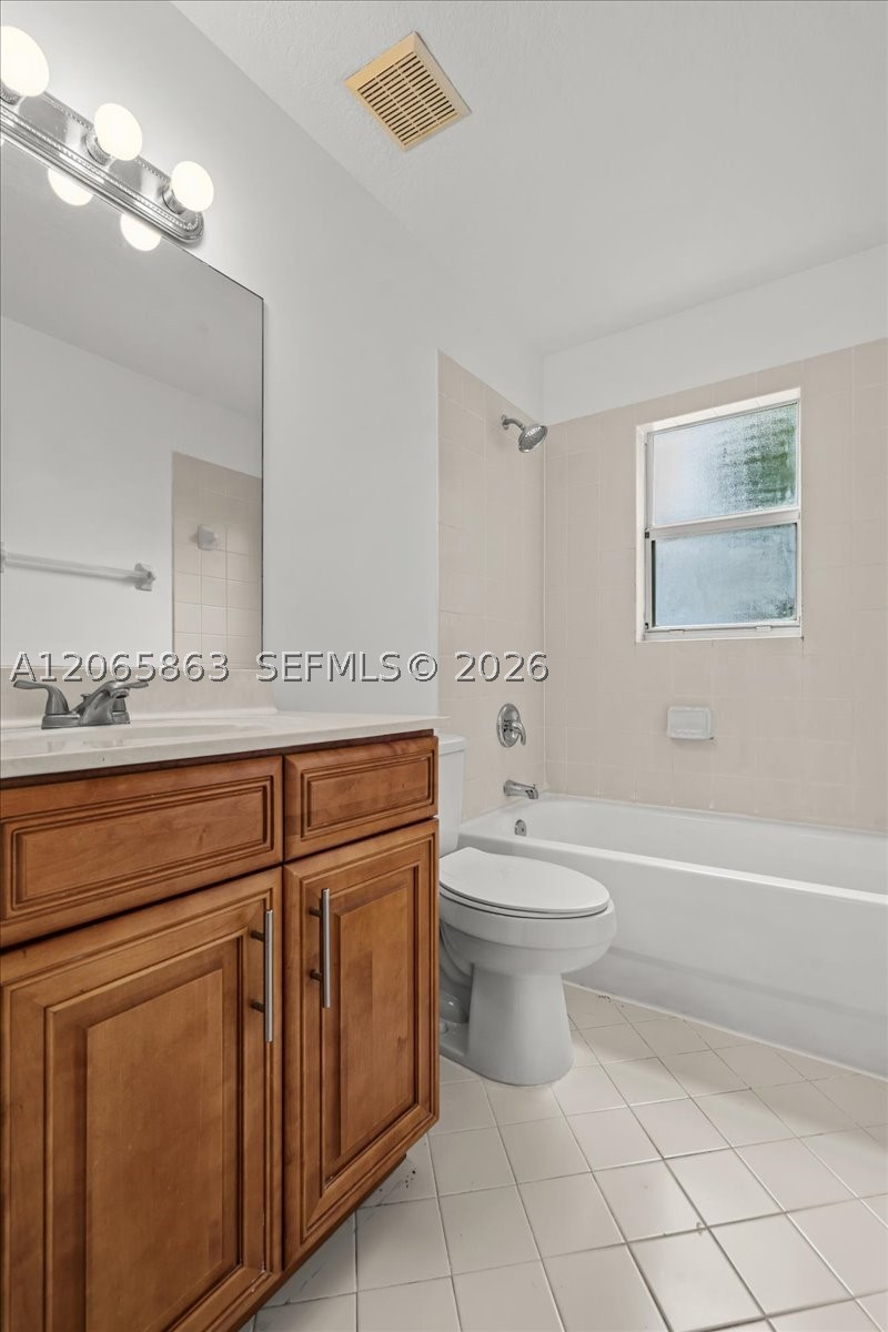 1720 Ne 35 Avenue Property Photo 29