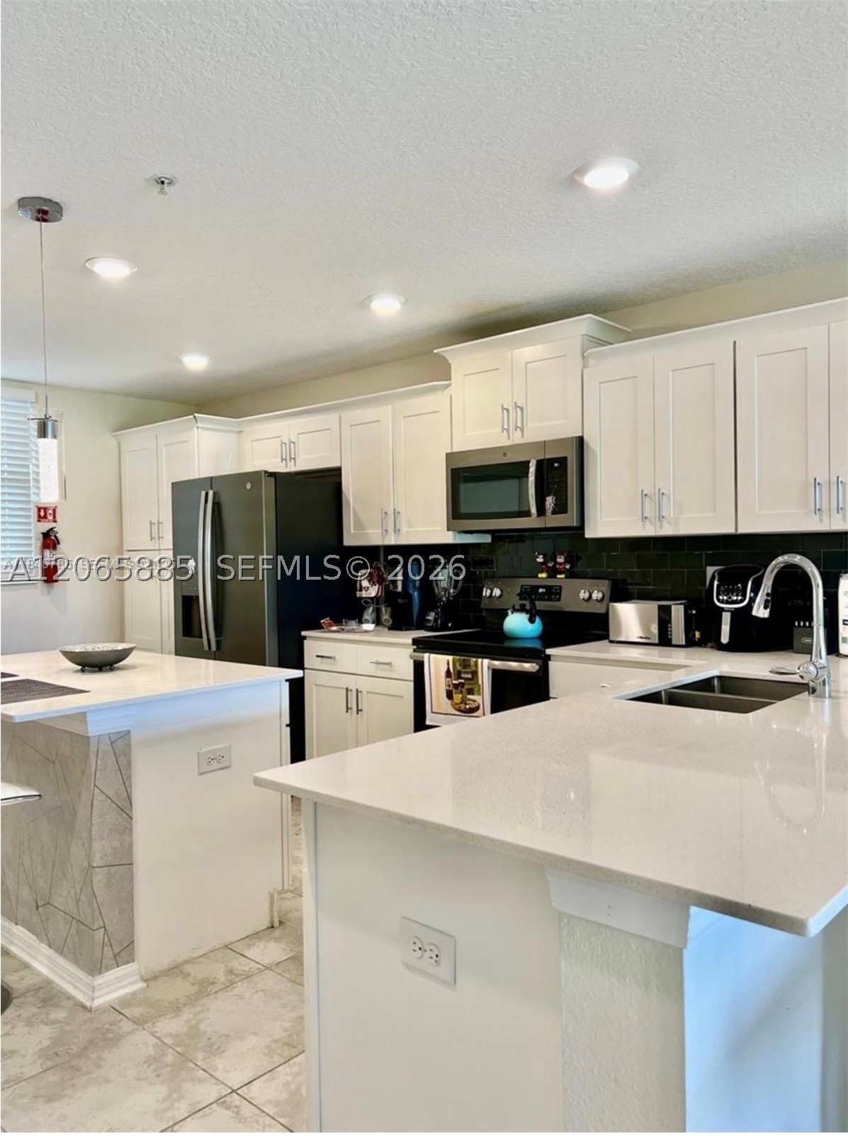 3111 Paradox 104 Property Photo 2