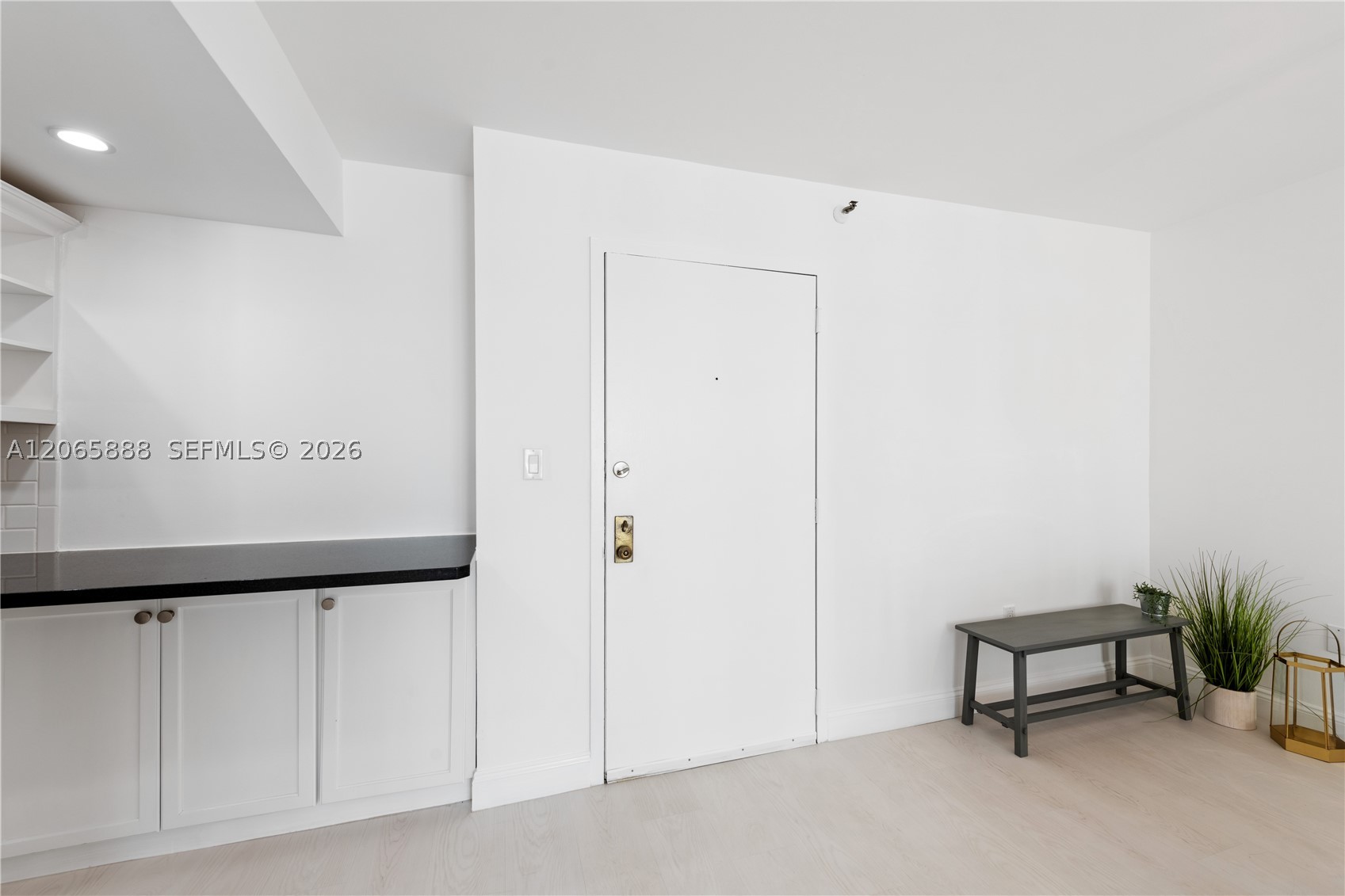 1621 Collins Ave 908 Property Photo 21
