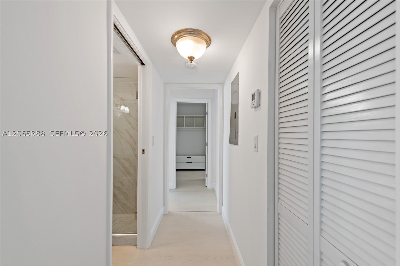 1621 Collins Ave 908 Property Photo 25