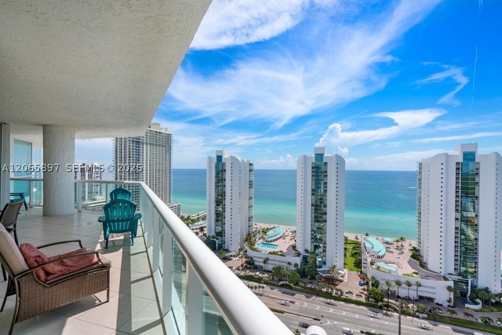 16400 Collins Ave 2842 Property Photo 2