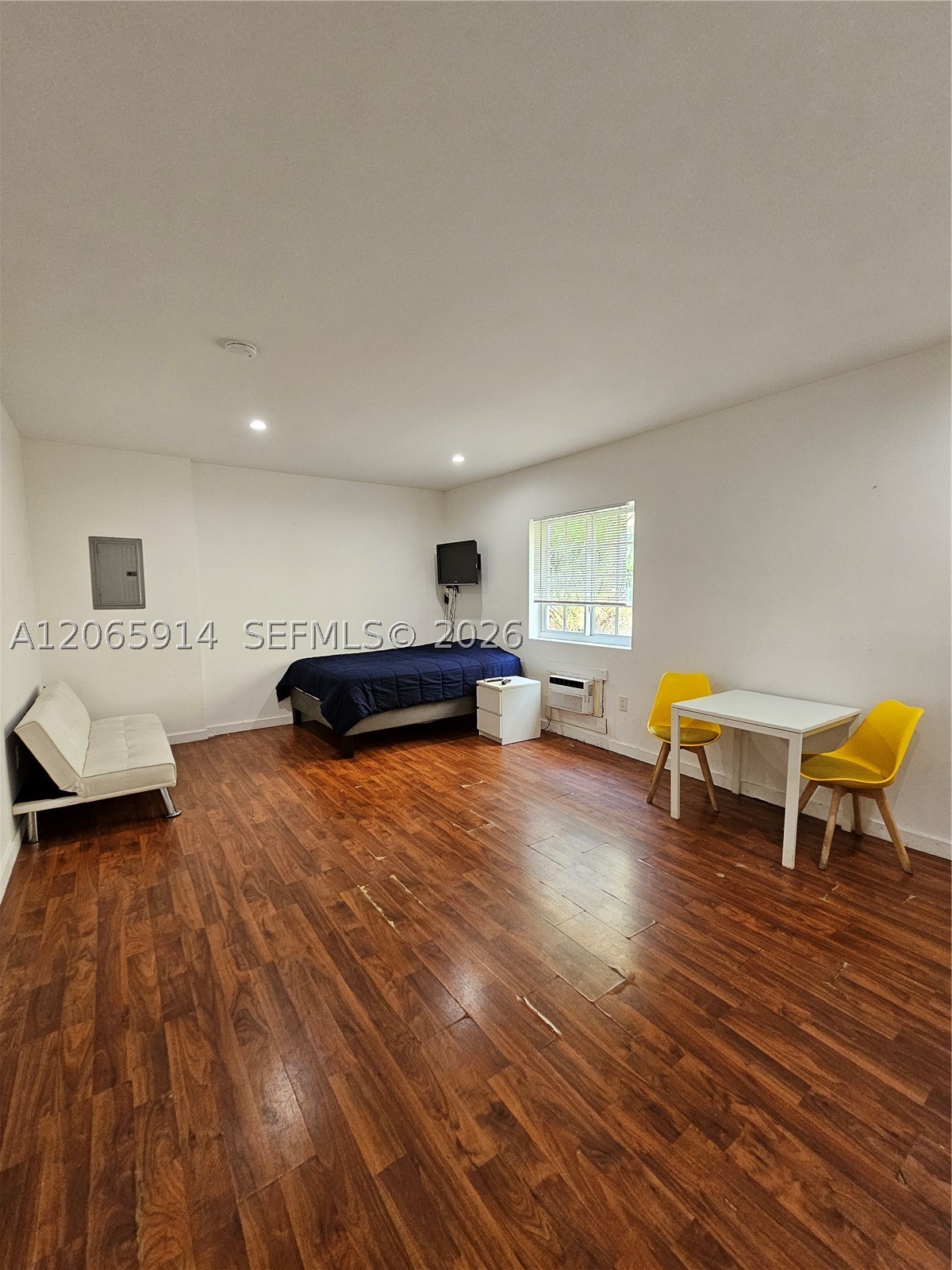 1345 Pennsylvania Ave 3c Property Photo 6