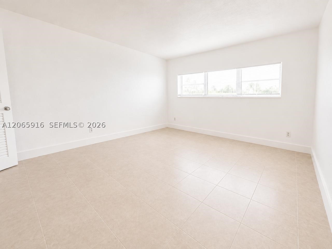1855 Ne 121st St 6 Property Photo 8