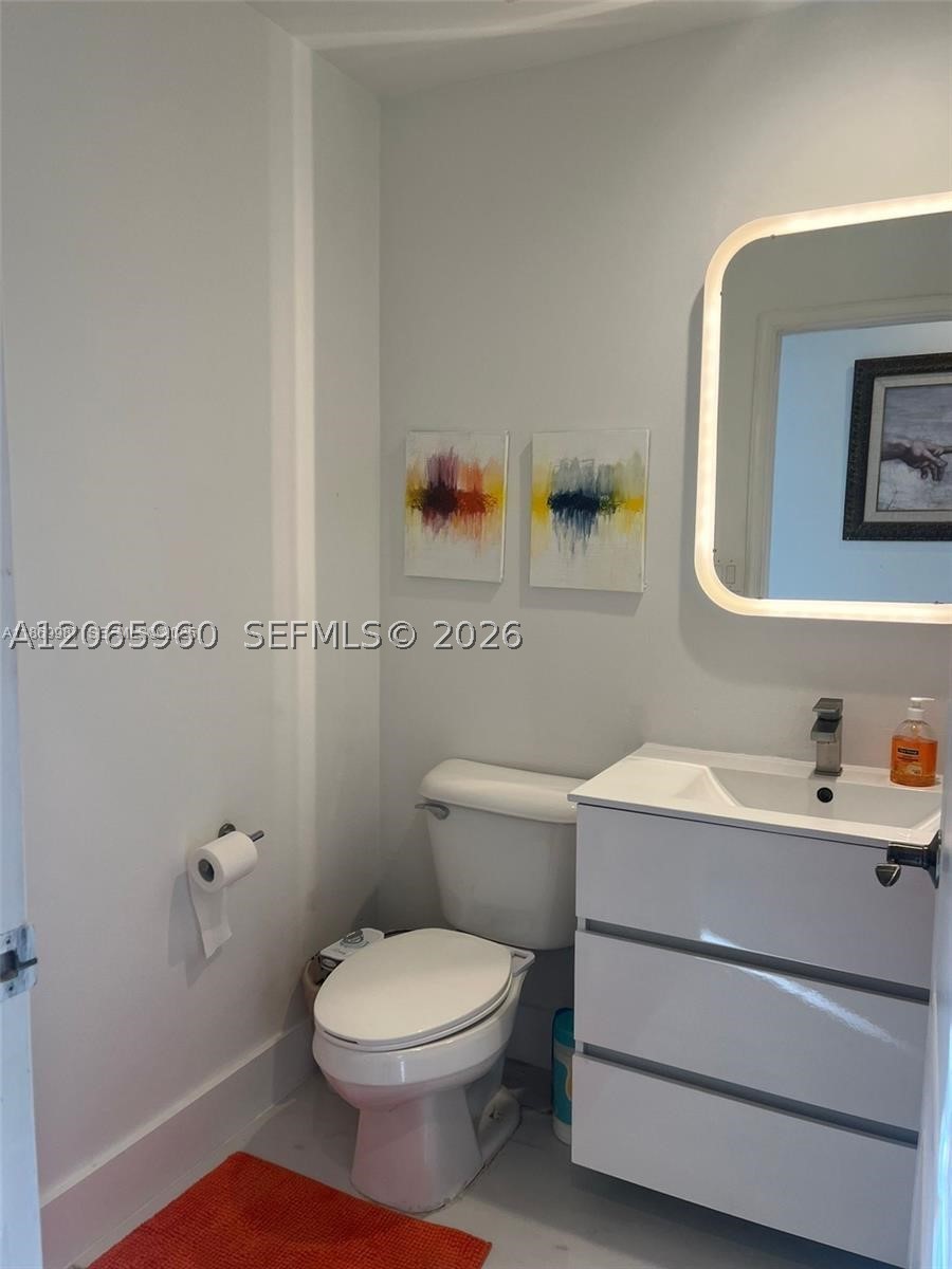19353 Sw 60th Ct Property Photo 7