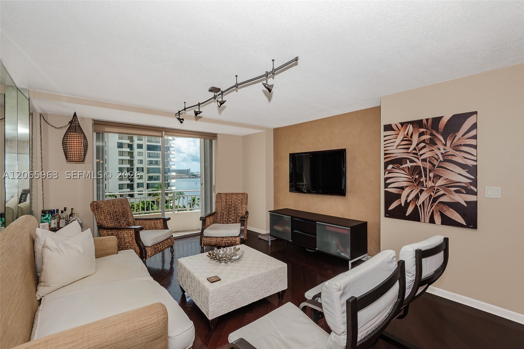 770 Claughton Island Dr 809 Property Photo 4