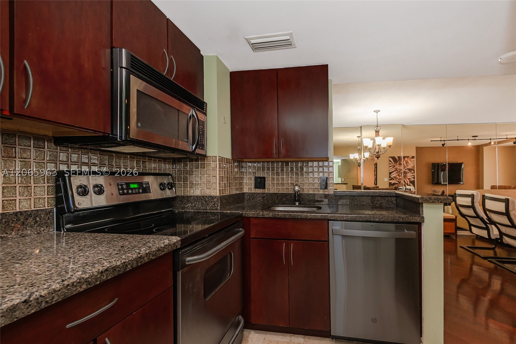 770 Claughton Island Dr 809 Property Photo 12