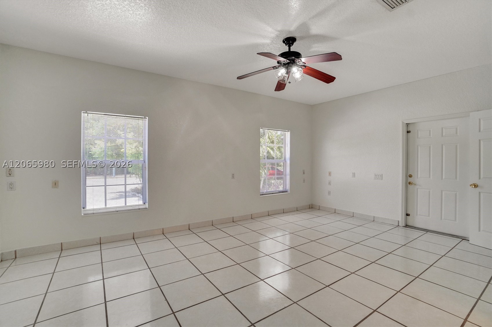 25 Ludlam Dr Property Photo 23