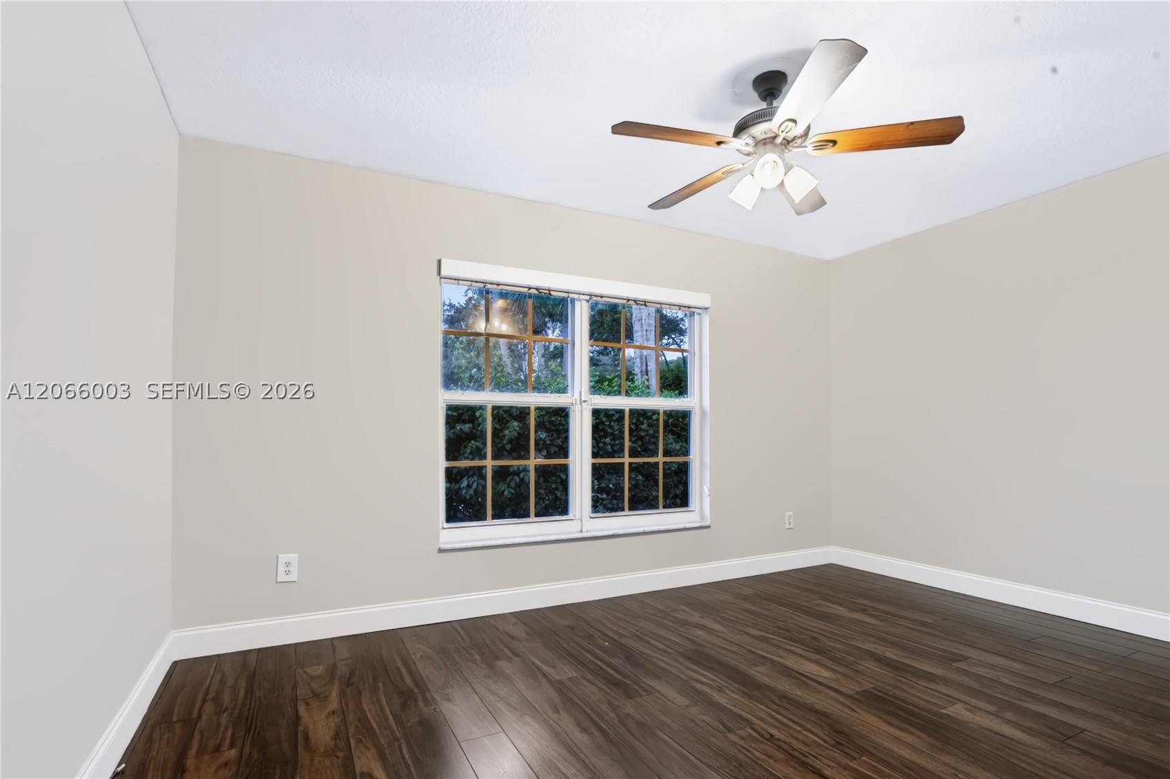 4927 Lombard Pass Dr Property Photo 31
