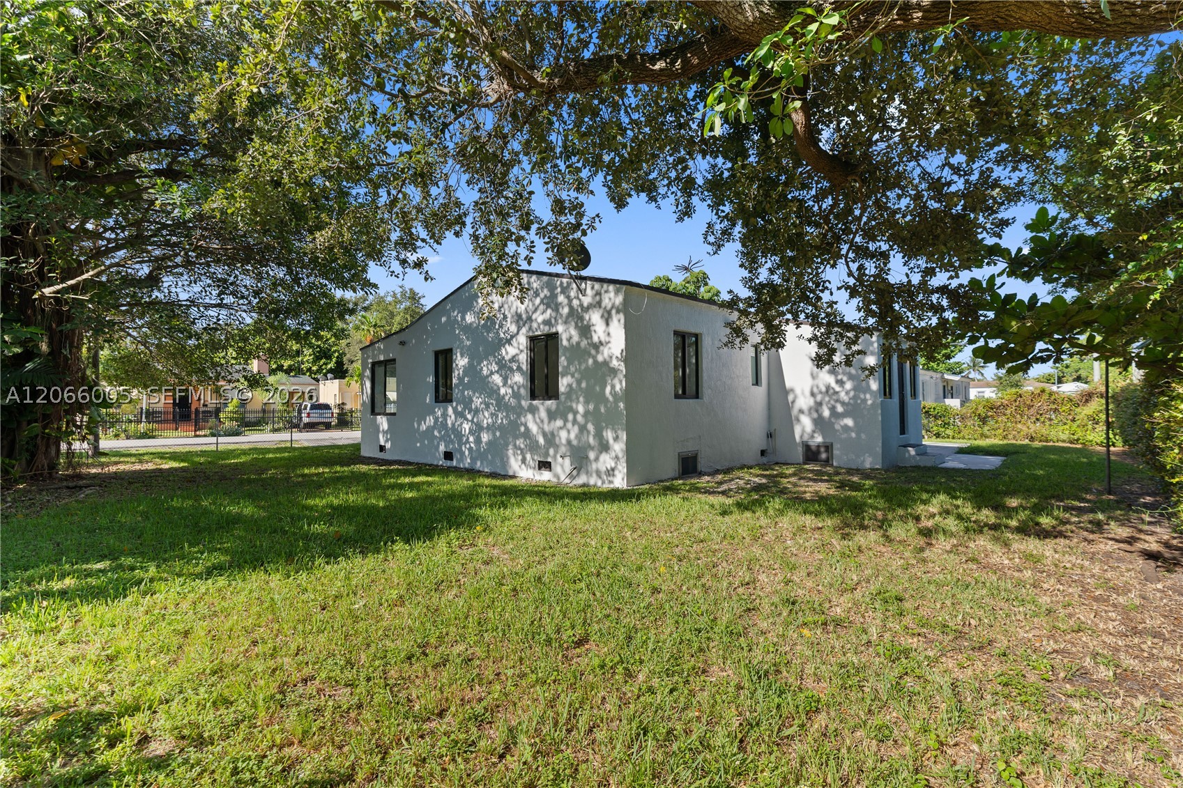 1771 Nw 48th St Property Photo 8