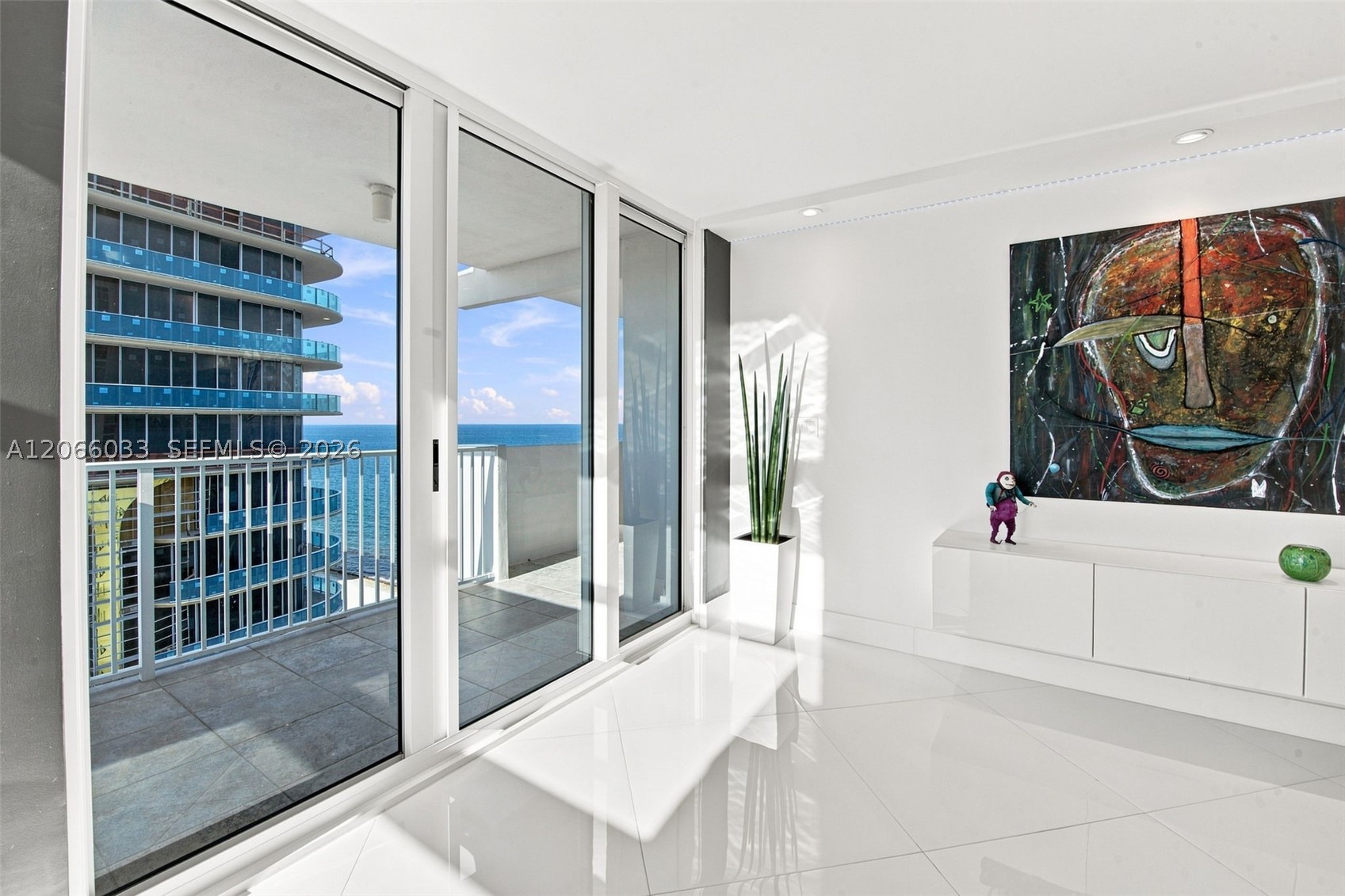 1360 S Ocean Blvd 2305 Property Photo 29