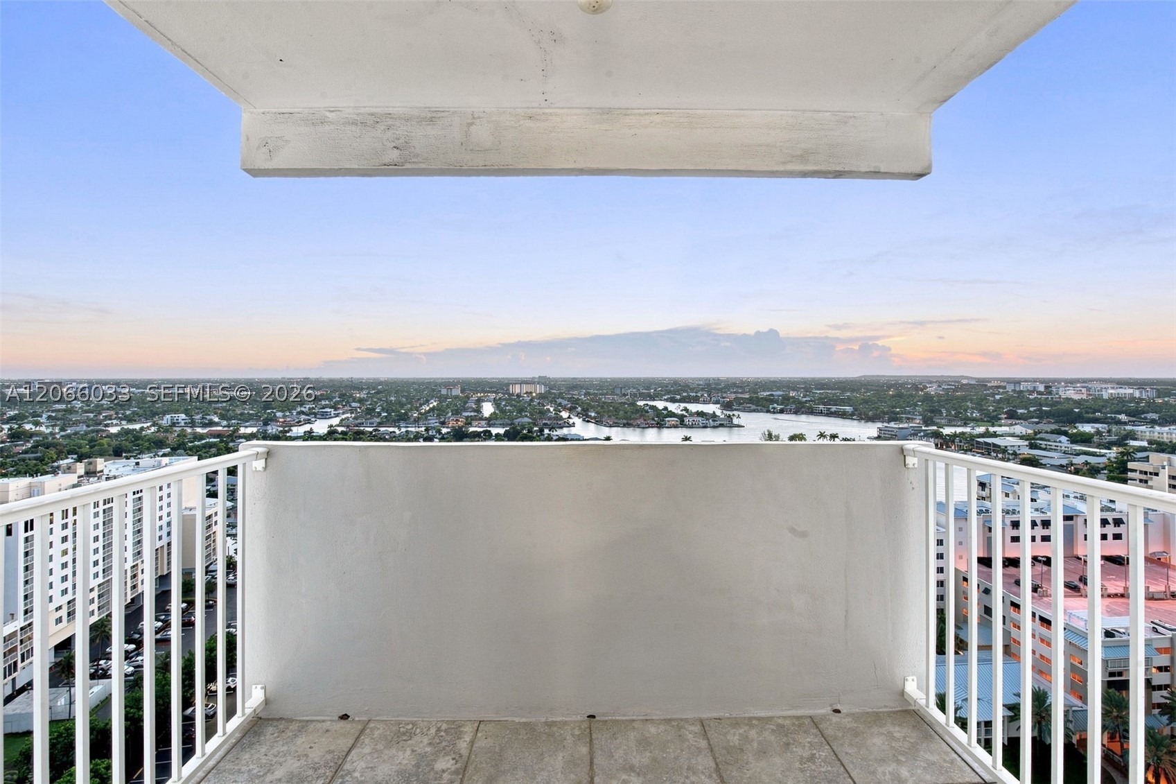 1360 S Ocean Blvd 2305 Property Photo 31