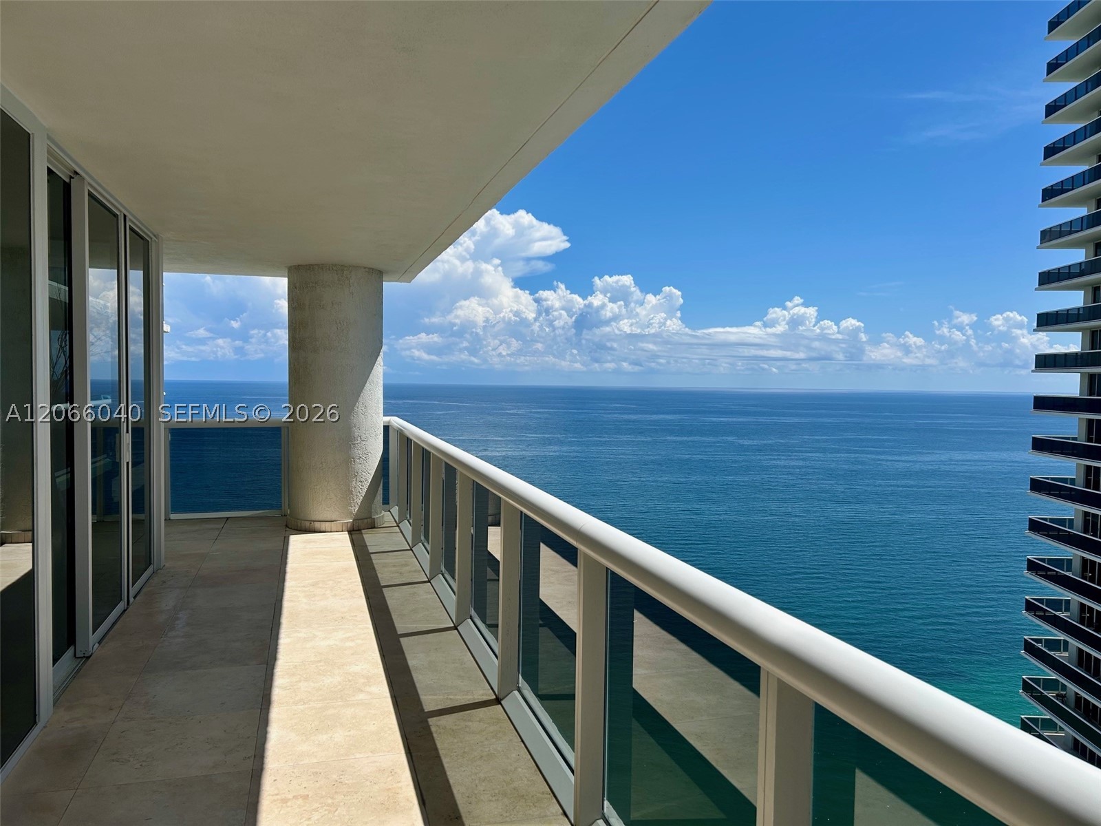 1800 S Ocean Dr 4005 Property Photo 2