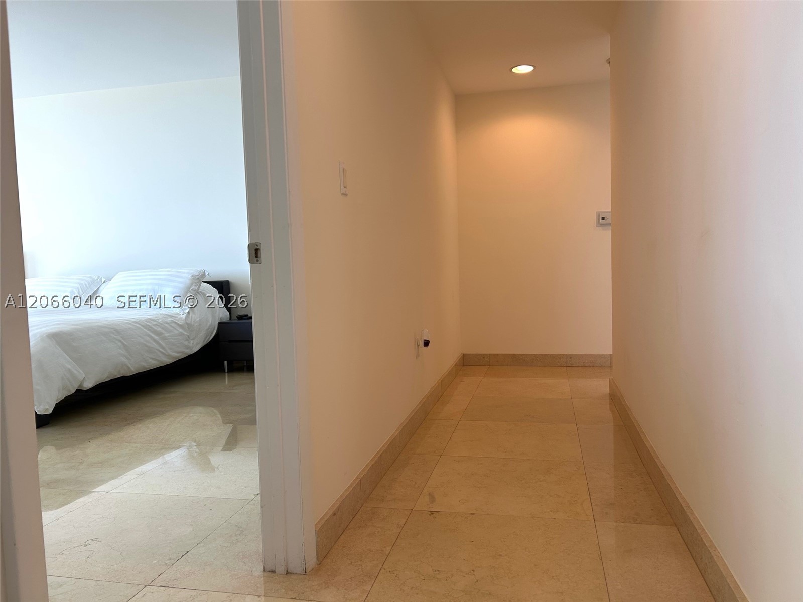 1800 S Ocean Dr 4005 Property Photo 21