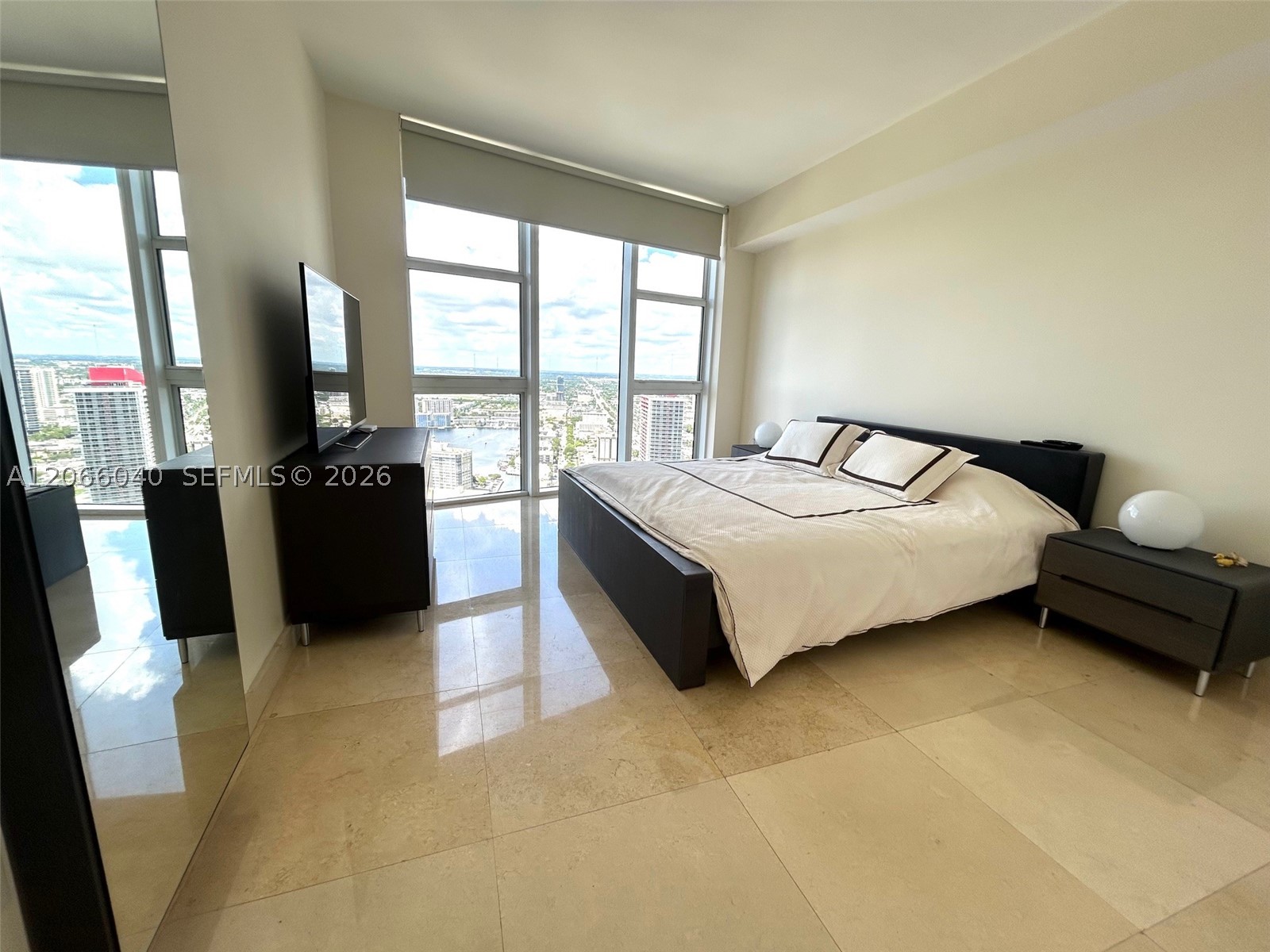 1800 S Ocean Dr 4005 Property Photo 22