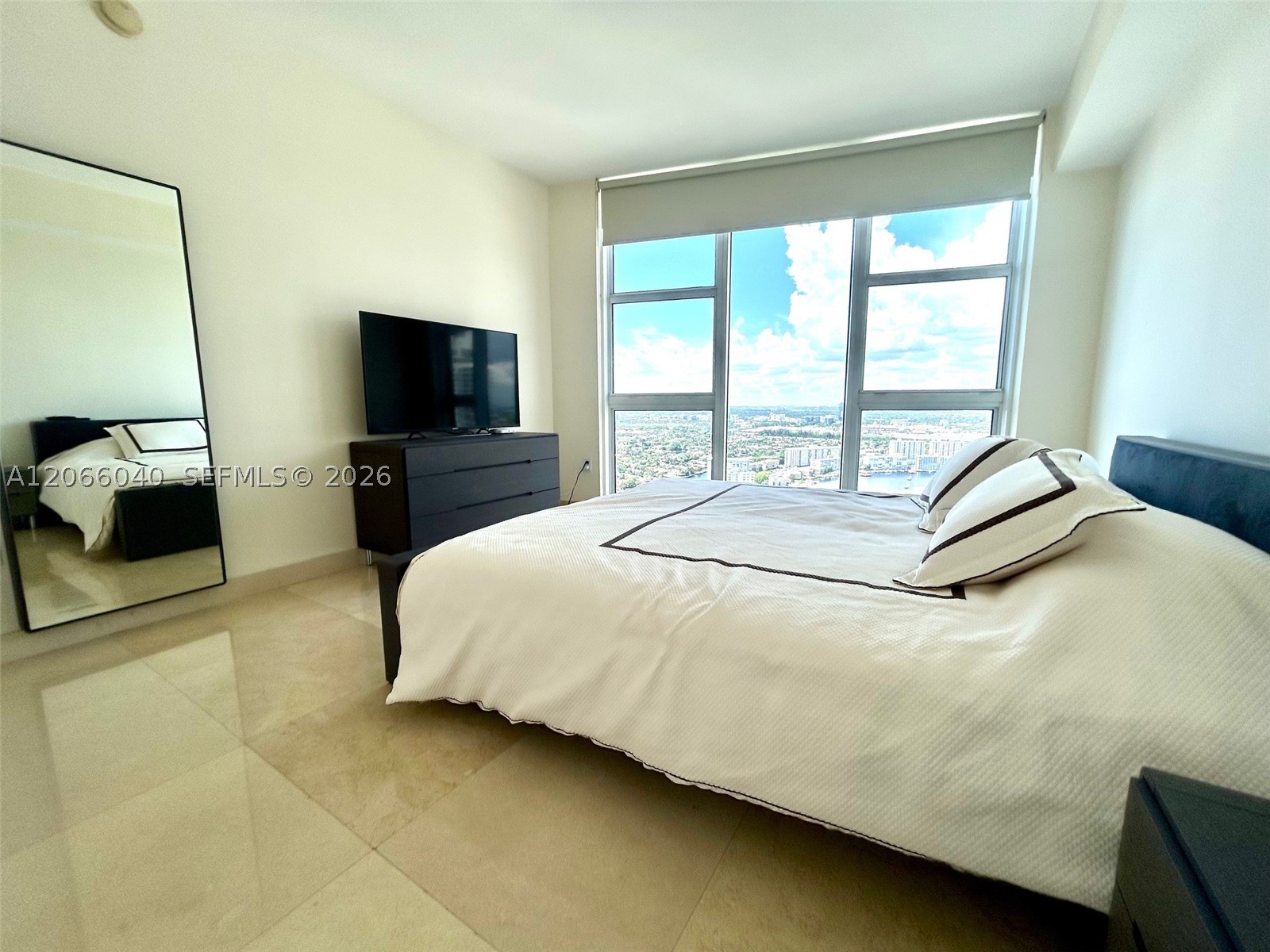 1800 S Ocean Dr 4005 Property Photo 23