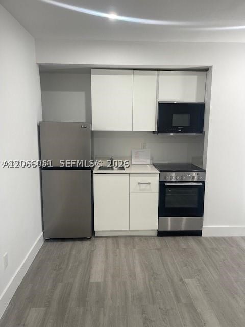 910 Sw 8th Ave D Property Photo 2