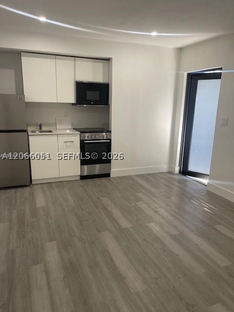 910 Sw 8th Ave D Property Photo 3