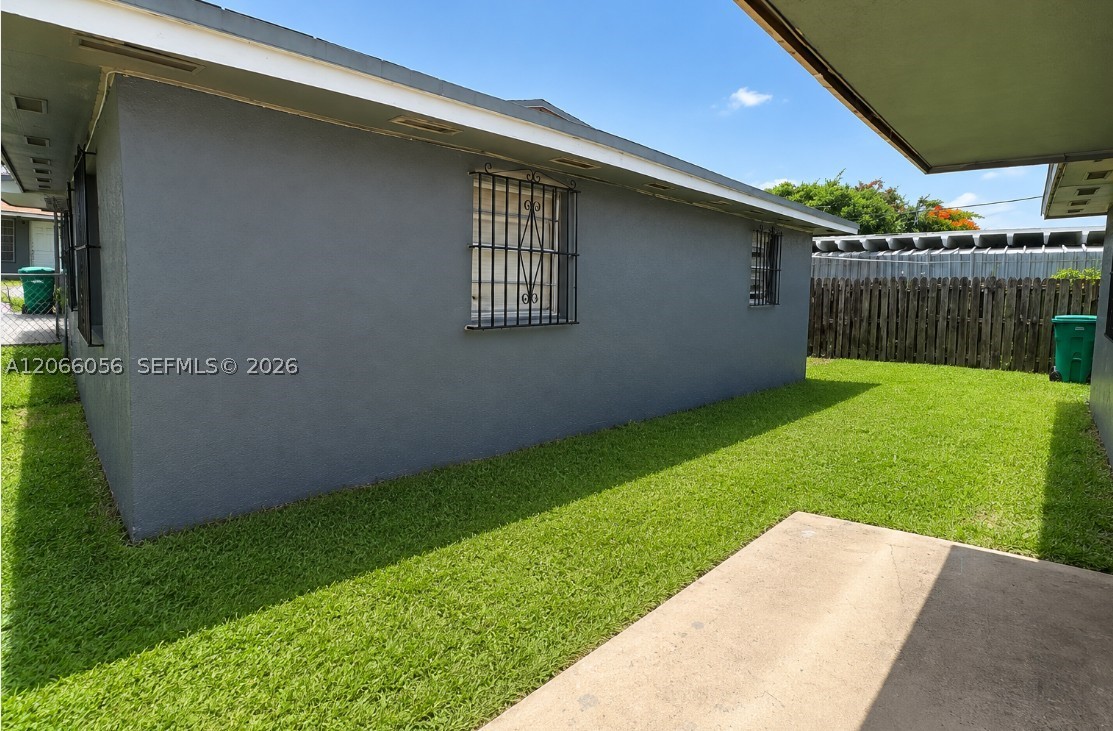 1693 Nw 8th Ave 0 Property Photo 13
