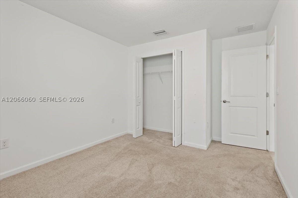 1338 Colebrook Cir S. Property Photo 39