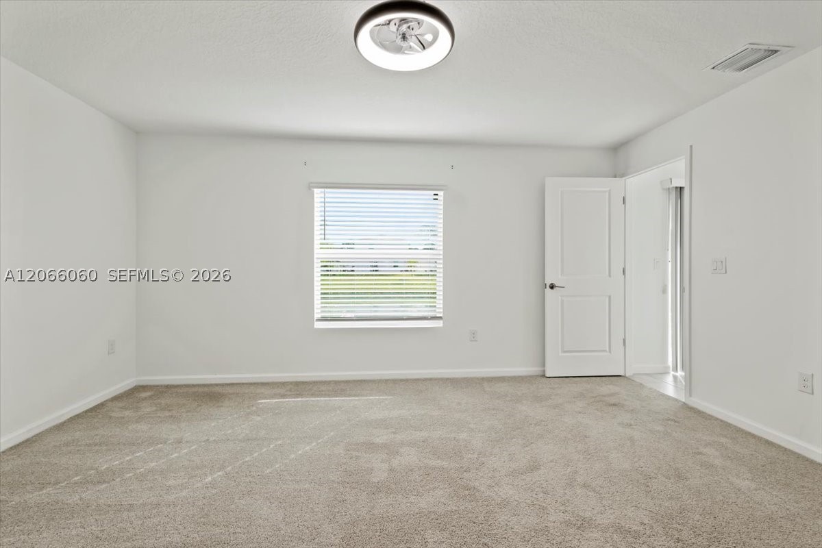 1338 Colebrook Cir S. Property Photo 42