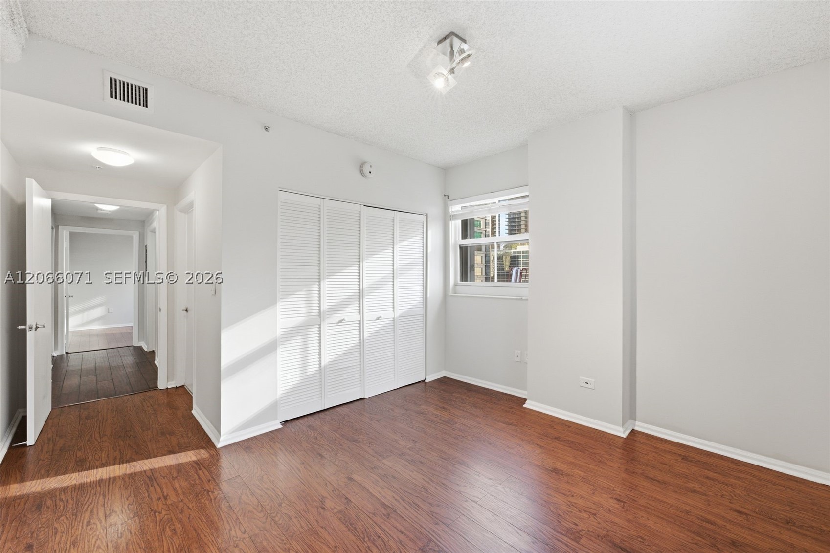 185 Se 14th Ter 1010 Property Photo 21