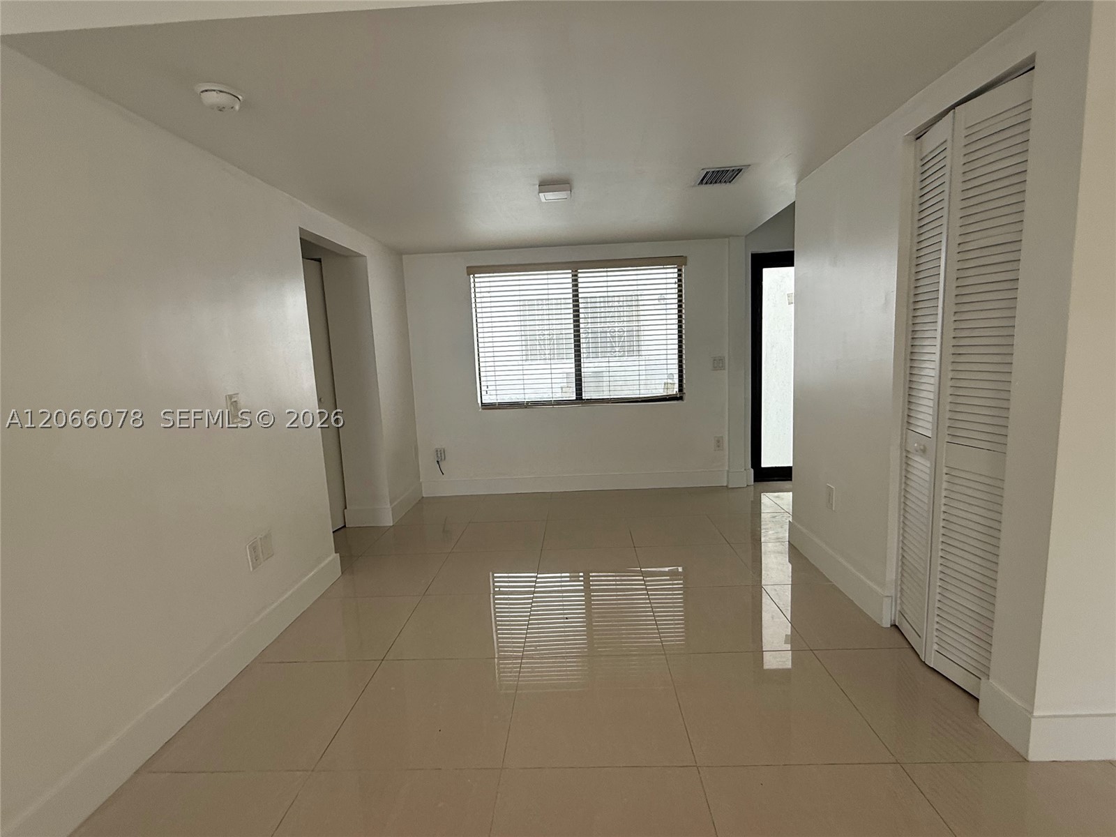 1765 Normandy Dr Property Photo 12