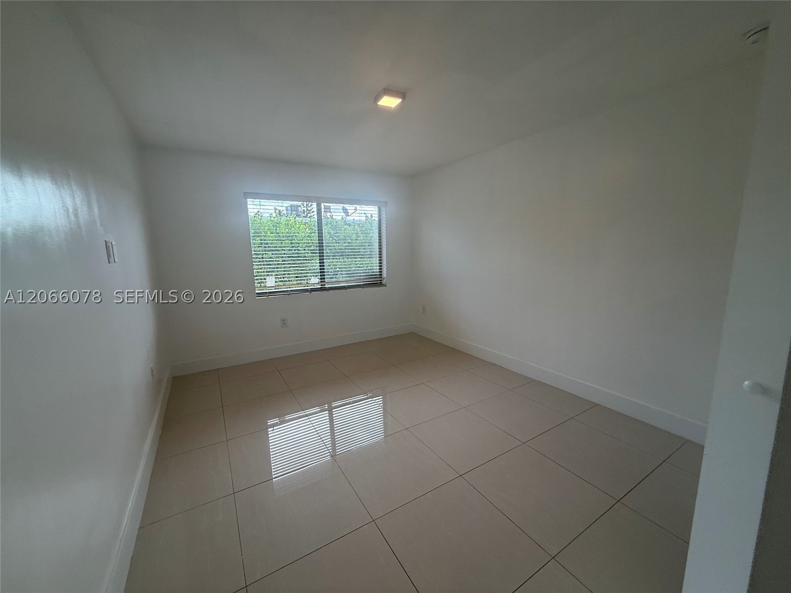 1765 Normandy Dr Property Photo 16