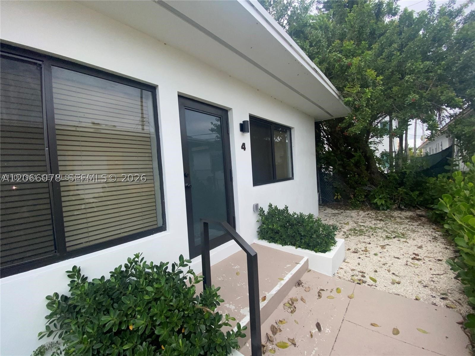 1765 Normandy Dr Property Photo 19