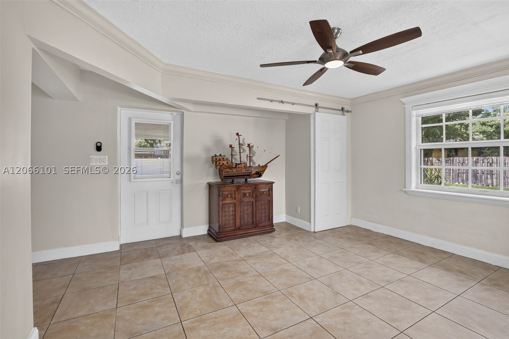 801 Ixora Ln Property Photo 15