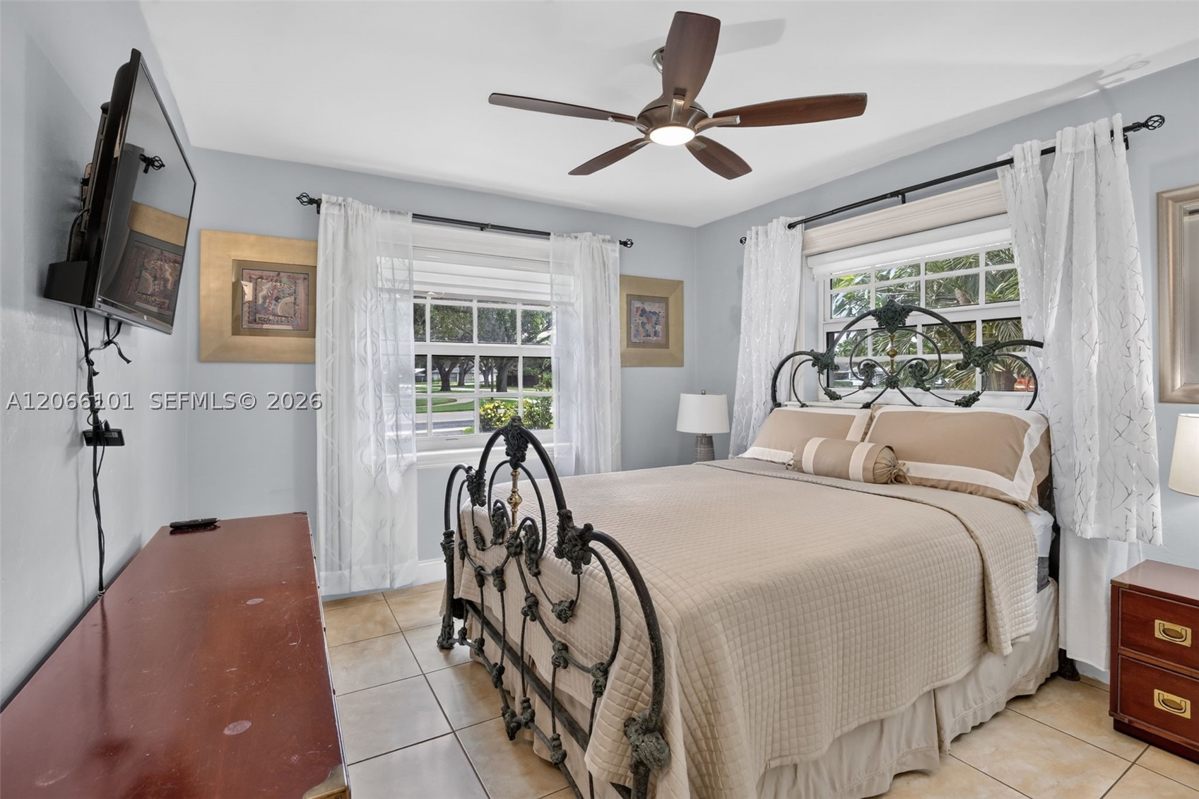 801 Ixora Ln Property Photo 23