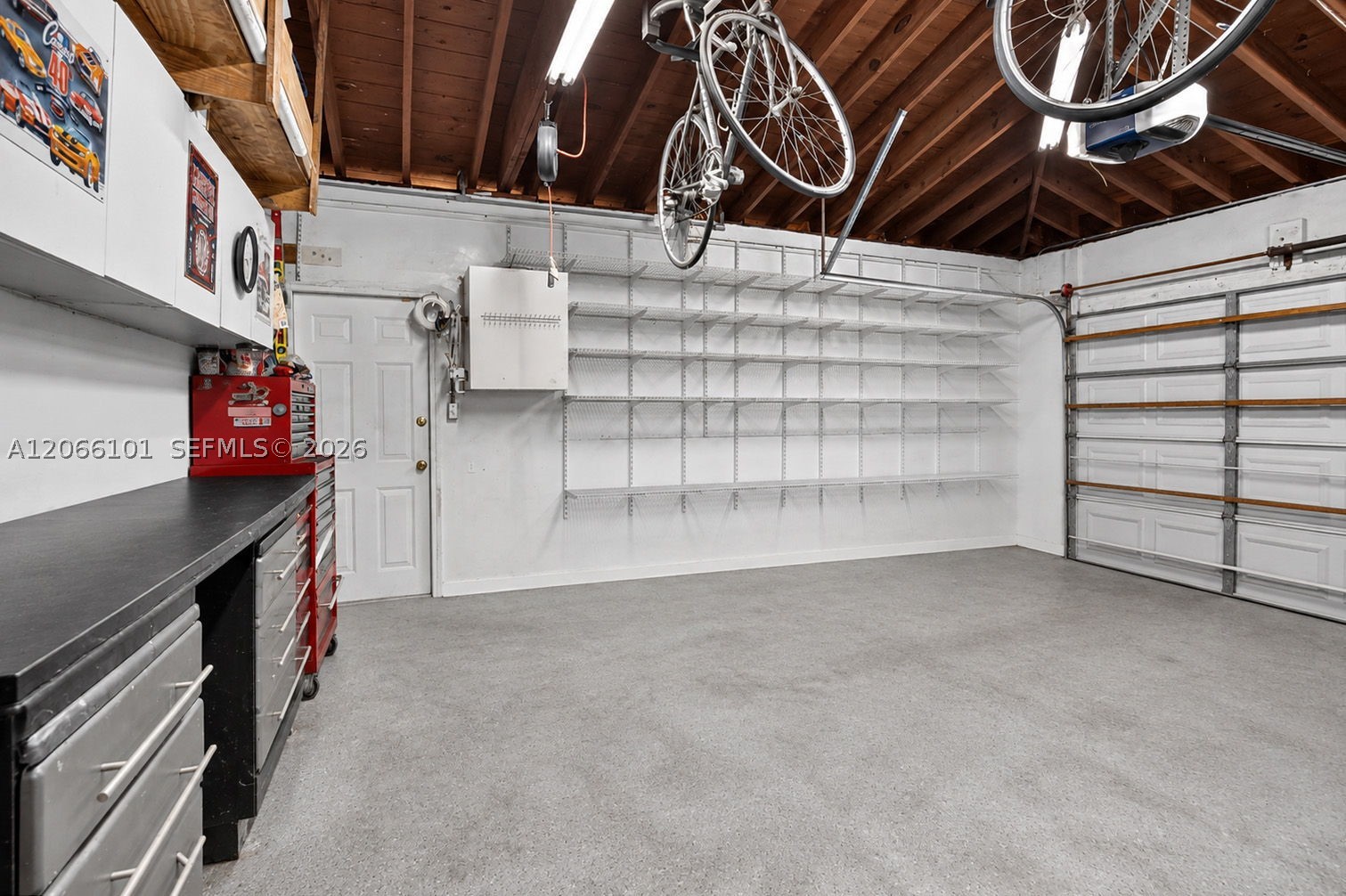 801 Ixora Ln Property Photo 41