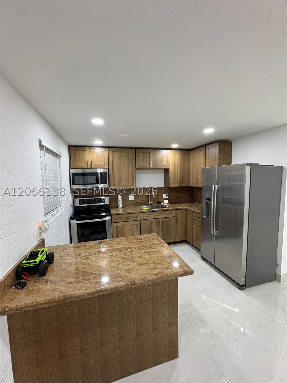664 Colson Dr Property Photo 4