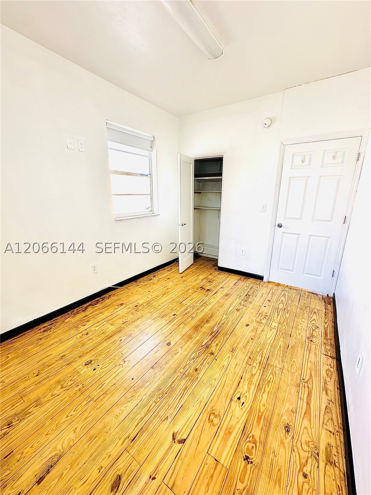 720 6th St Property Photo 7