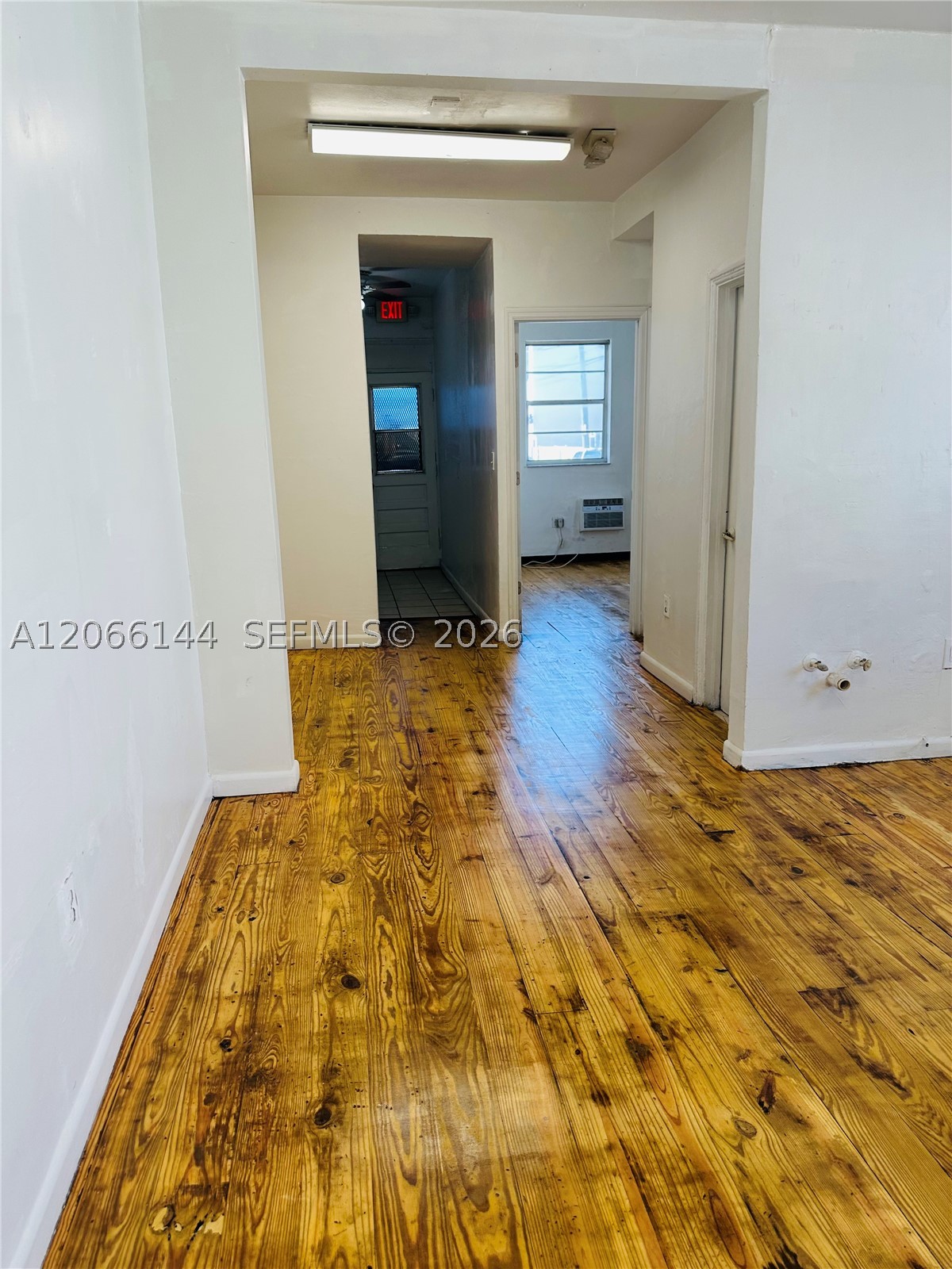 720 6th St Property Photo 12