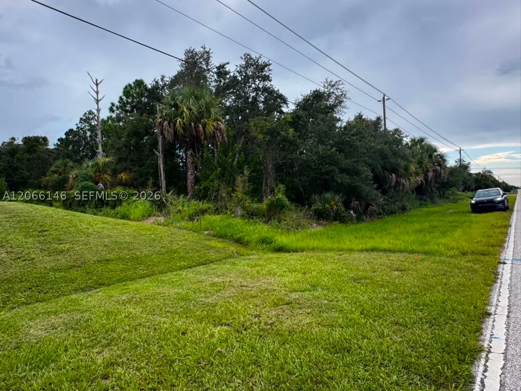17425 Edgewater Dr Property Photo 4