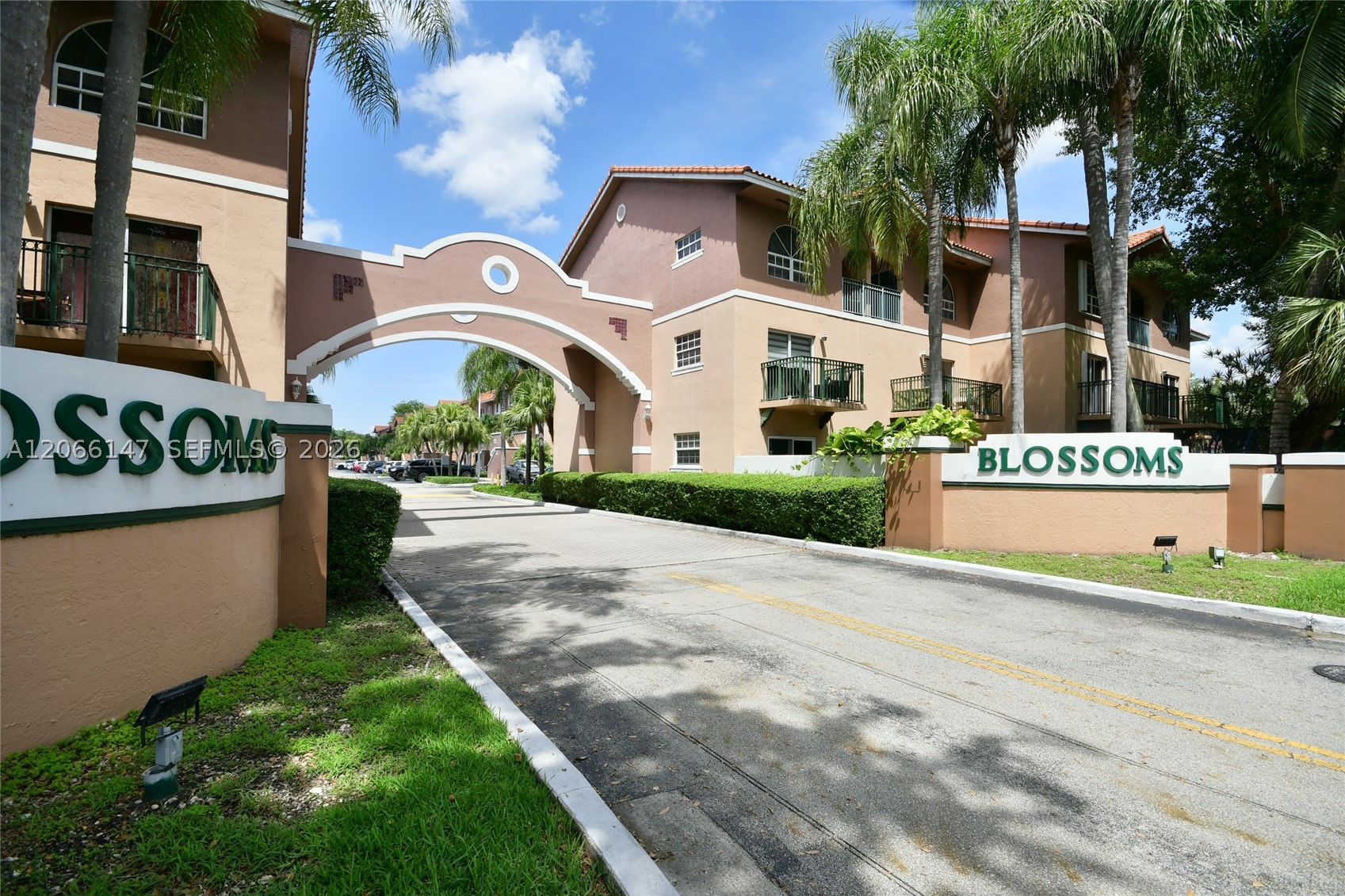 10026 Hammocks Blvd 103-6 Property Photo 7