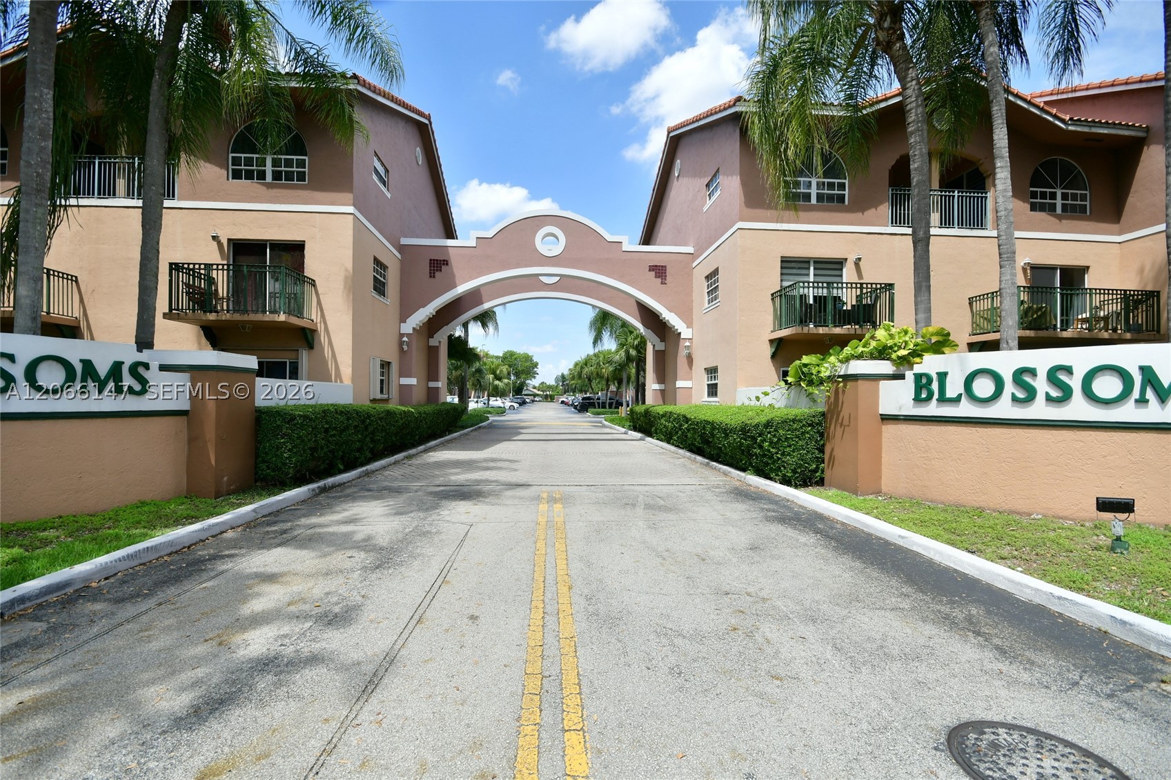 10026 Hammocks Blvd 103-6 Property Photo 8