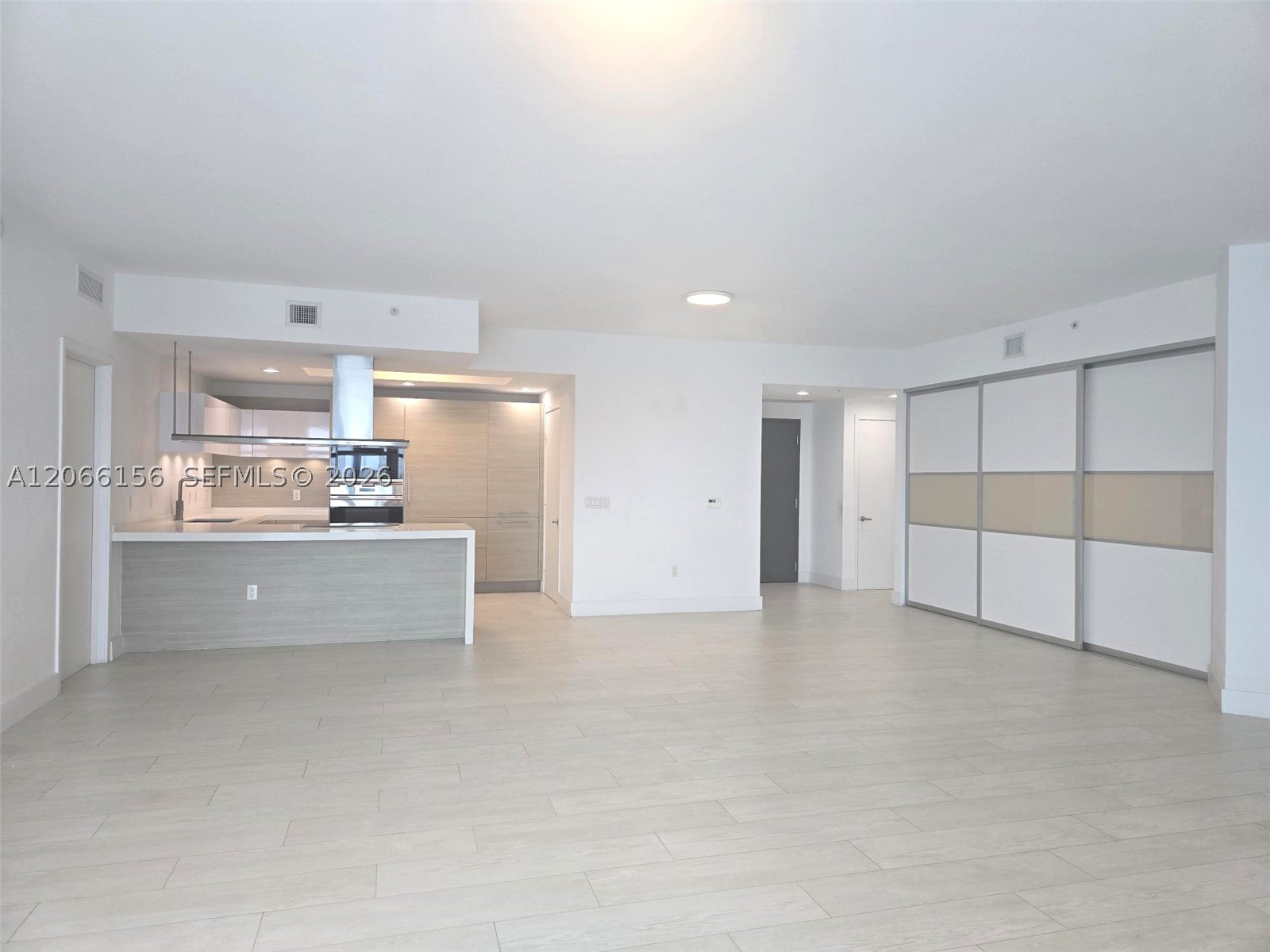 17301 Biscayne Blvd 1004 Property Photo 10