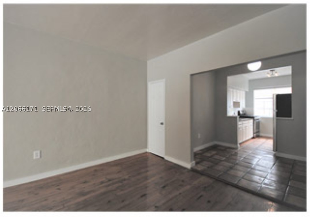 948 Meridian Ave 10 Property Photo 2