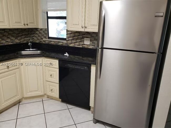 3837 N Carambola Cir N 2970 Property Photo 5