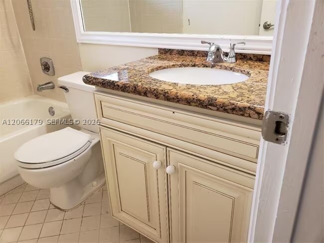 3837 N Carambola Cir N 2970 Property Photo 17