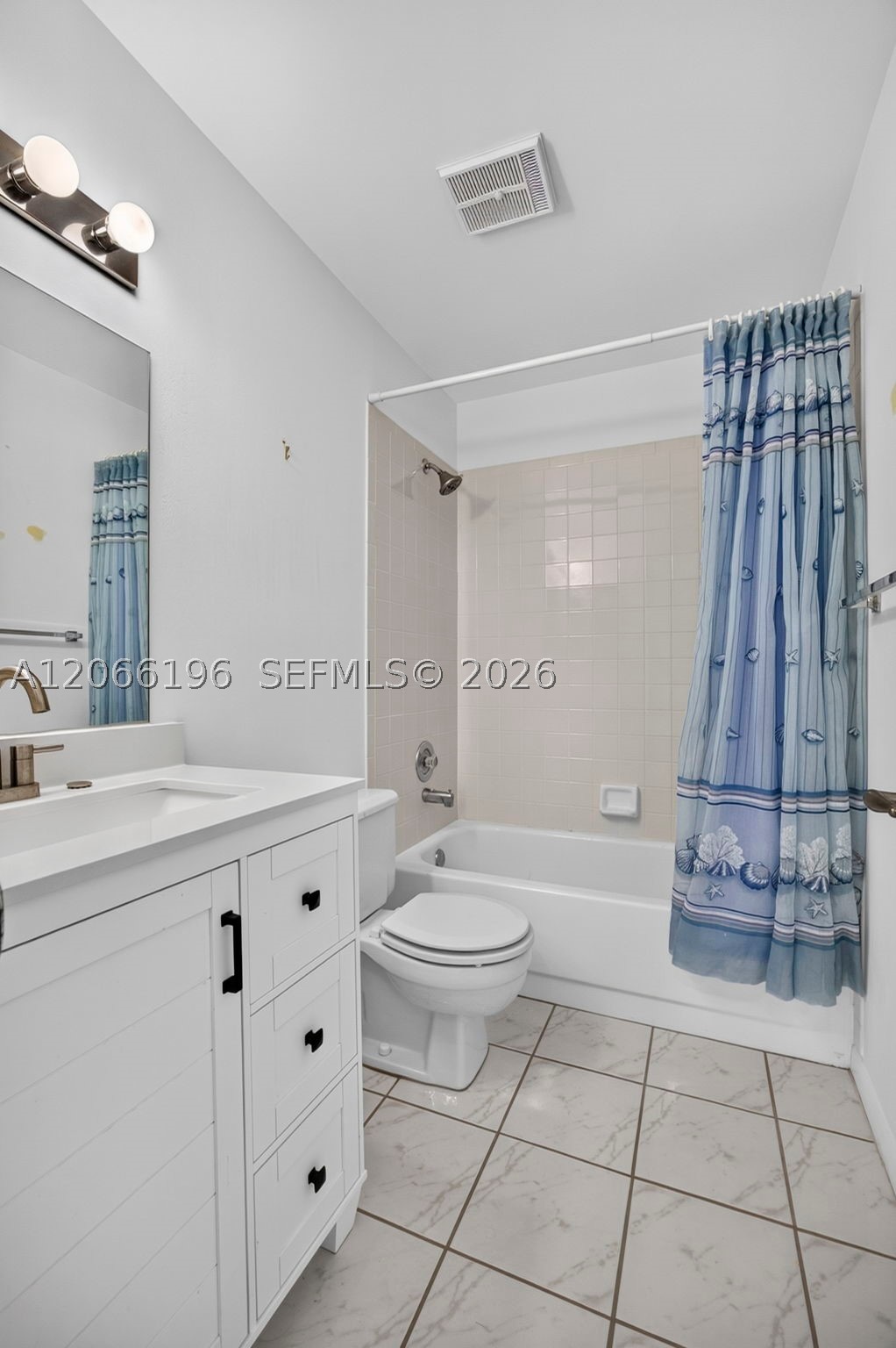 4626 E Lucerne Lakes Blvd E 202 Property Photo 17