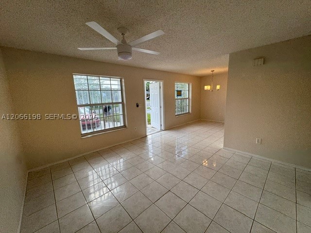 982 Sw 9th Ct Property Photo 5