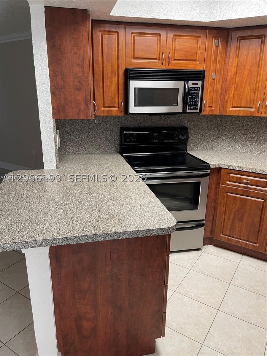 8225 Lake Dr 108 Property Photo 12