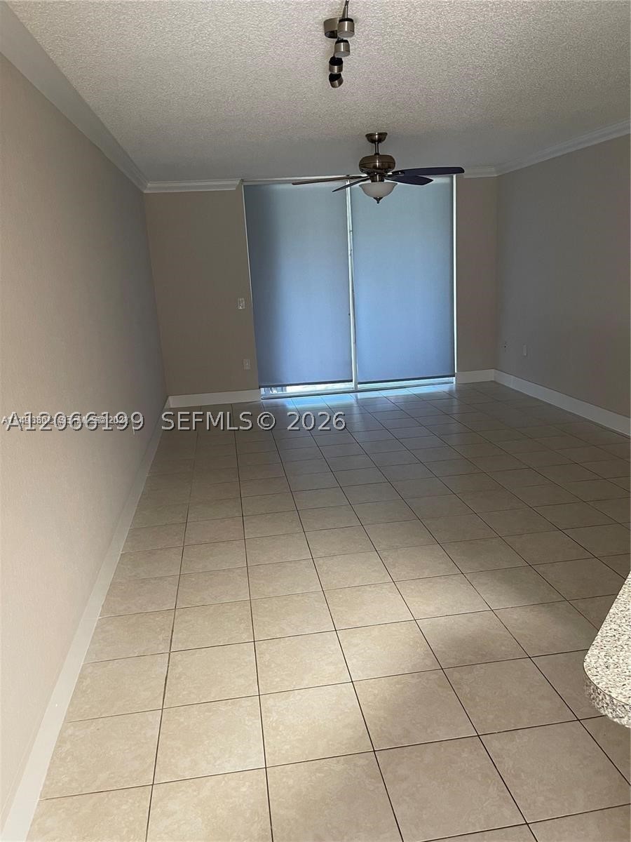 8225 Lake Dr 108 Property Photo 15