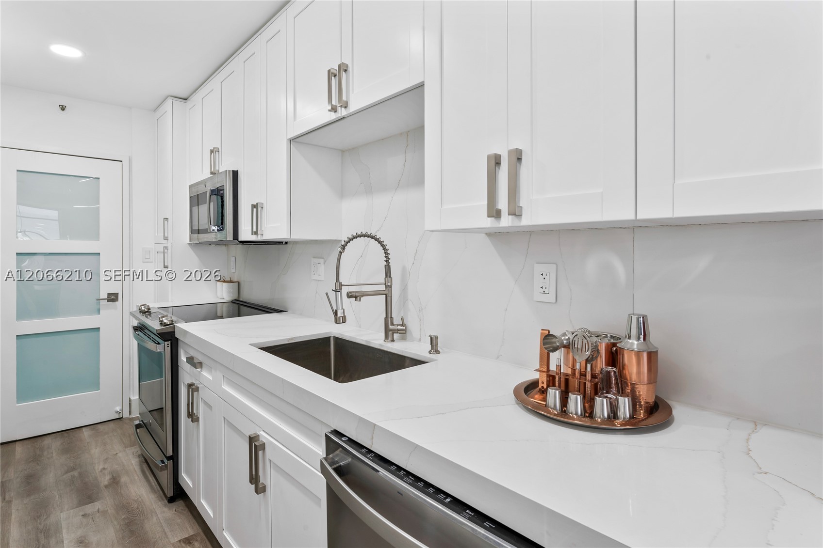 100 Lincoln Rd 301 Property Photo 11